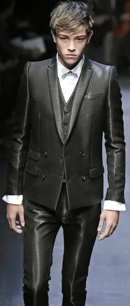 D114 - classics 2 button style by Right Luck