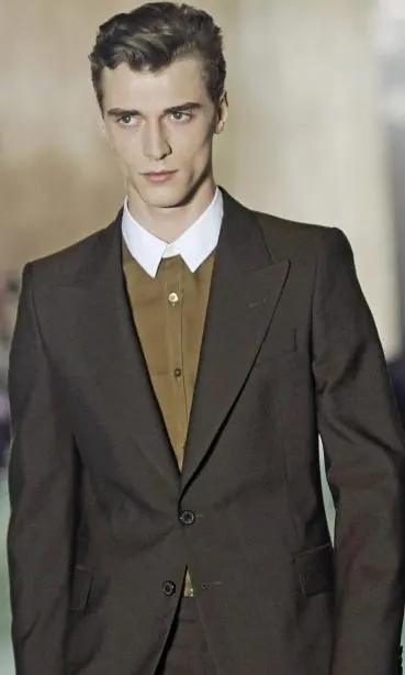 D142 - classics 2 button style by Right Luck