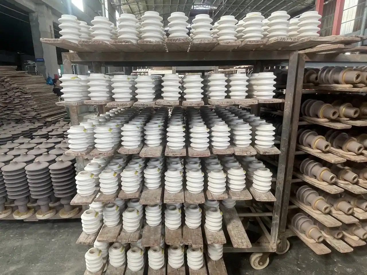 An 80000 Square Metre Electrical Porcelain Plant Since 1978