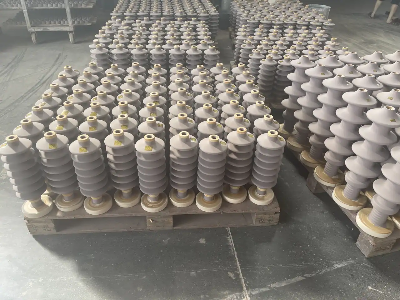 Transformer Bushings From 1kV To 52kV Tested To IEC 60137