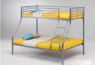 b043 Metal Bed