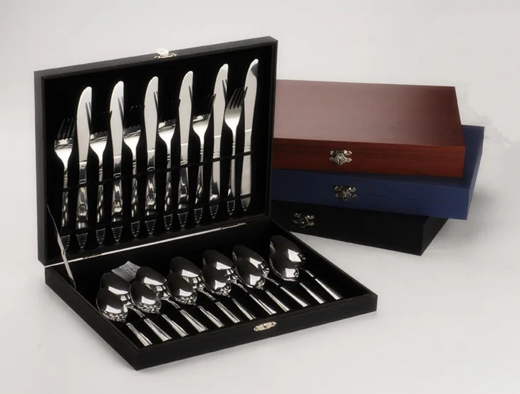 Cutlery Sets in Wooden Box