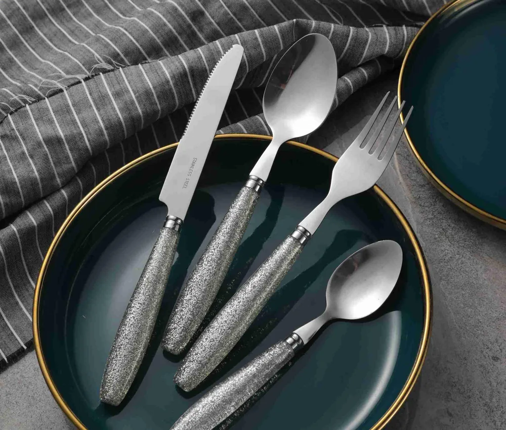 CS725 Stainless Steel Tableware with Plastic Handle