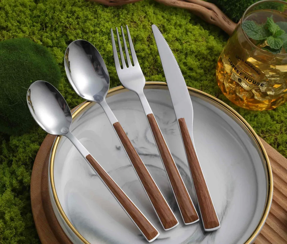 CS904 Stainless Steel Tableware with Plastic Handle