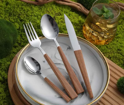 CS783 Stainless Steel Tableware with Plastic Handle