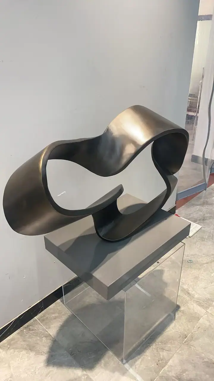 Tea-Colored Bronze Ribbon