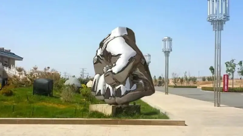 Stainless steel sculpture and environmental art: the unique charm of integrating nature and humanity