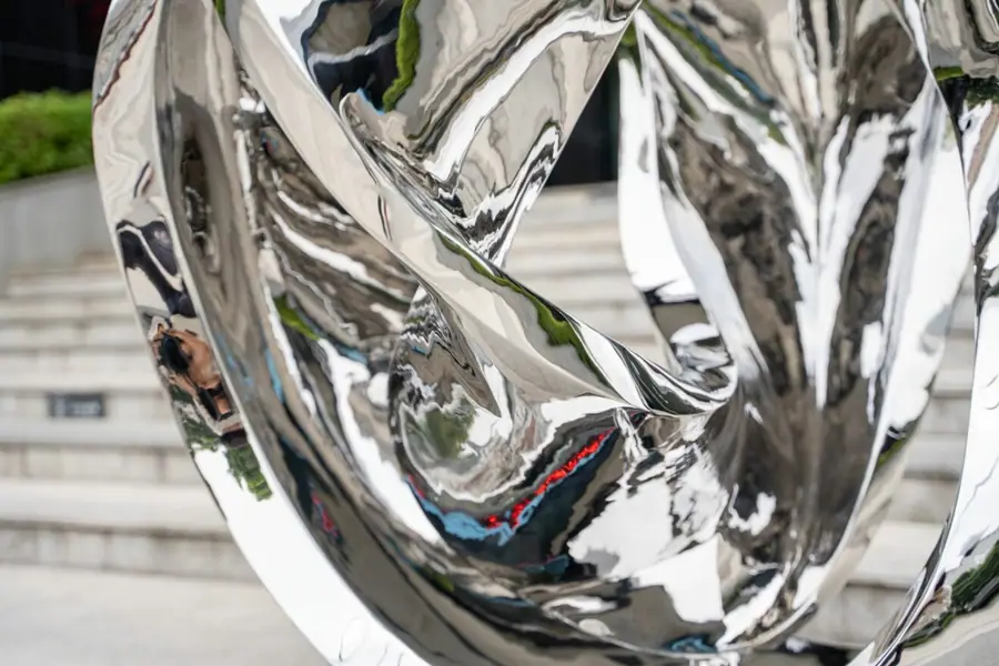 Stainless steel abstract ribbon sculpture