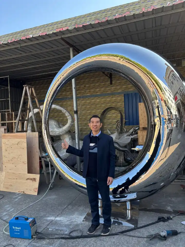Modern Stainless Steel Art Sculpture
