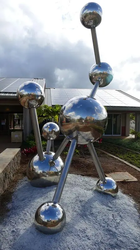 The cohesion of culture: the symbolic meaning and inheritance of stainless steel sphere sculptures in different cultures