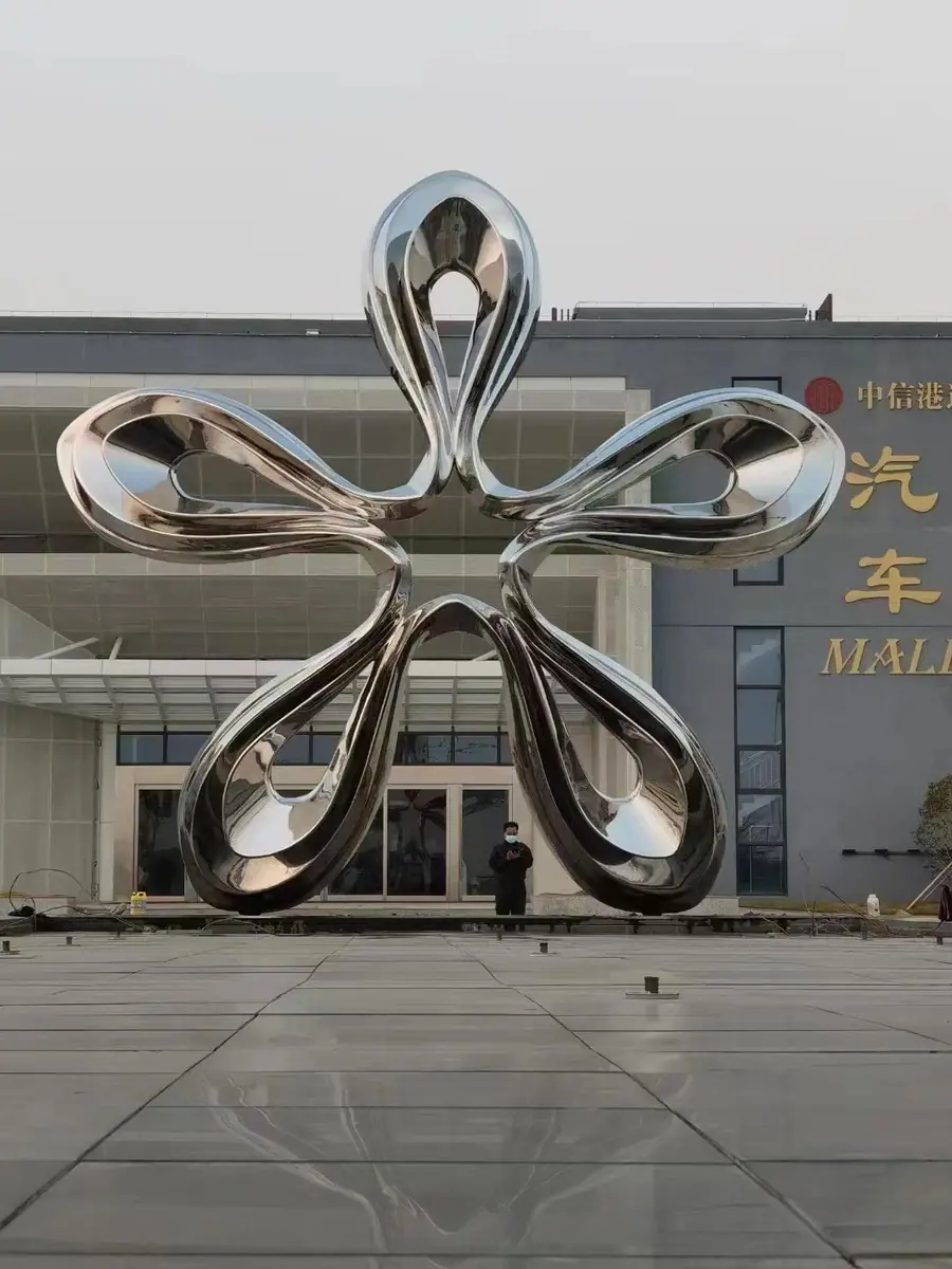 Modern Art Sculpture