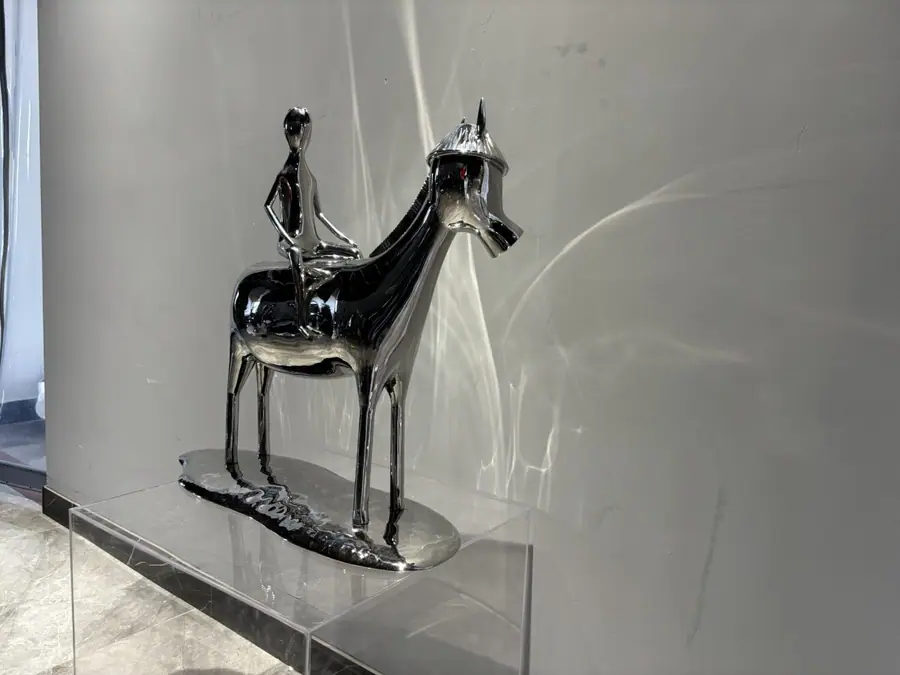 Knight Sculpture