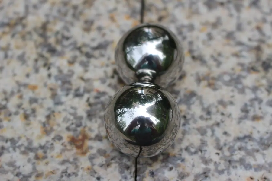 Light of Art: Interpretation of the Creative Concept and Style of Stainless Steel Sphere Sculptures