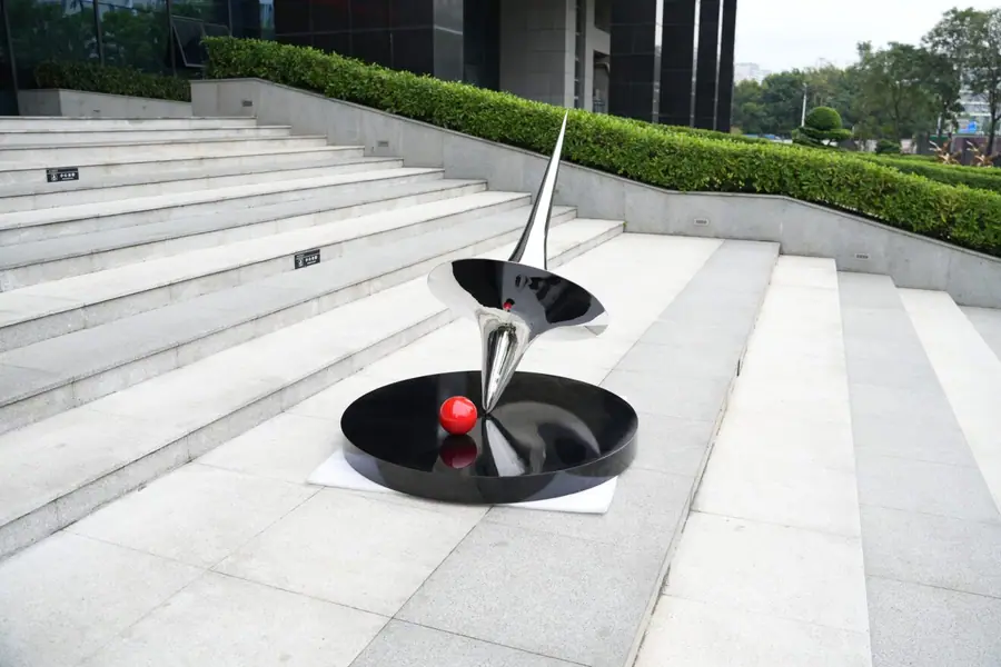 stainless steelBalance Sculpture (9)