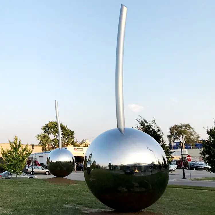 The beauty of light and shadow: The performance and artistic experience of stainless steel sphere sculptures under different lighting conditions are enhanced