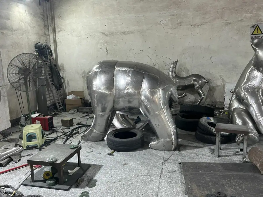 Chinese panda sculpture