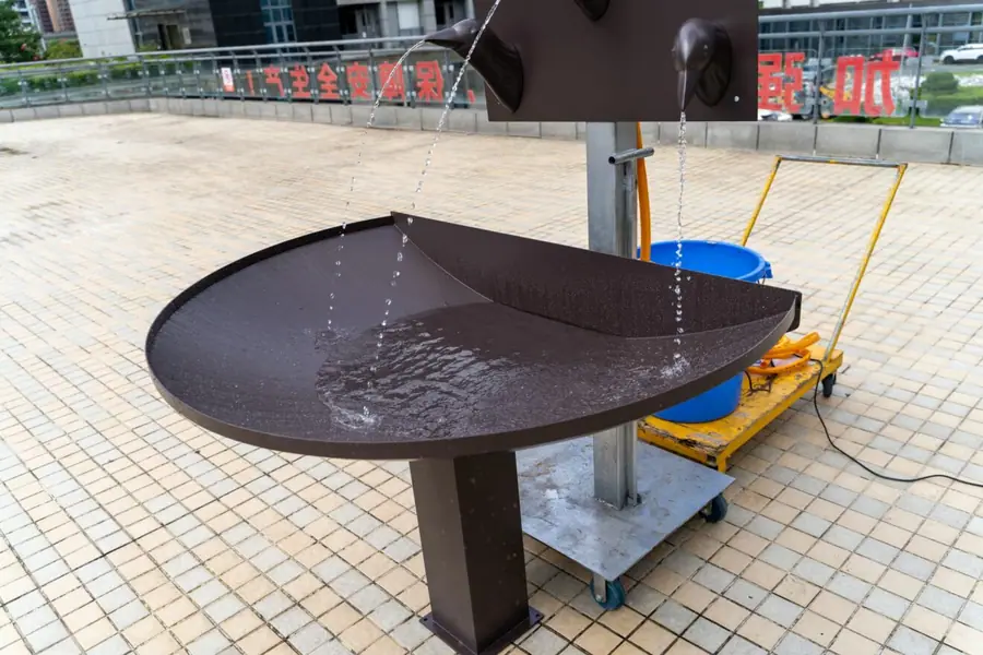 Stainless steel waterscape sculpture. Create unique stainless steel art with unlimited creativity and guaranteed quality.