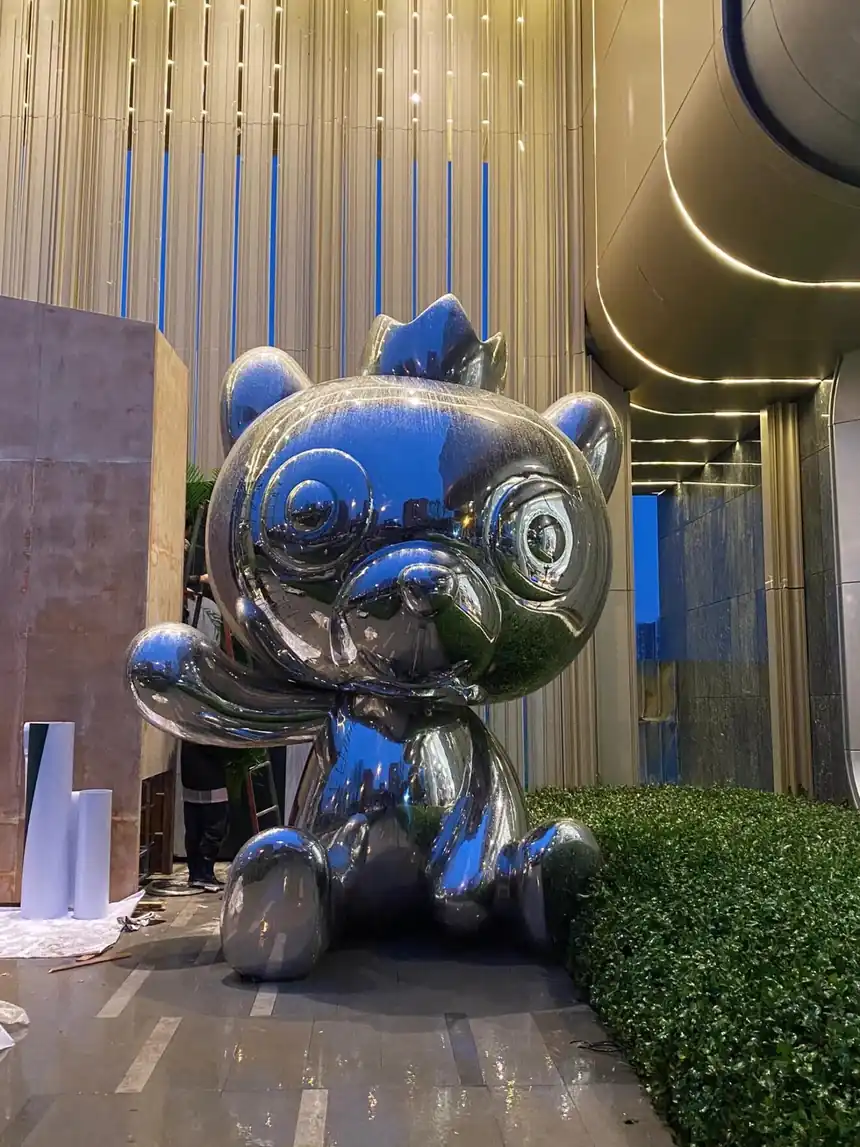 Panda Sculpture
