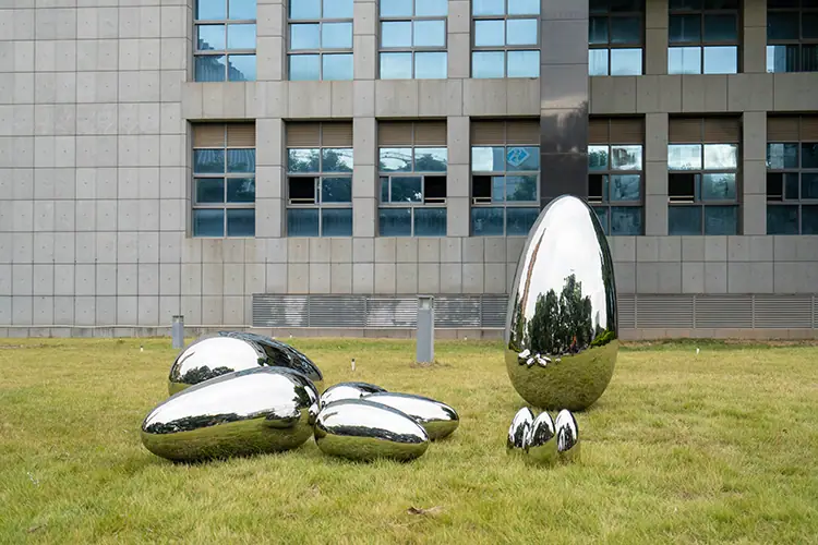 Stainless steel public art. Original products, high-end customization. Exquisite quality and meticulous service. Your dream, our creation.