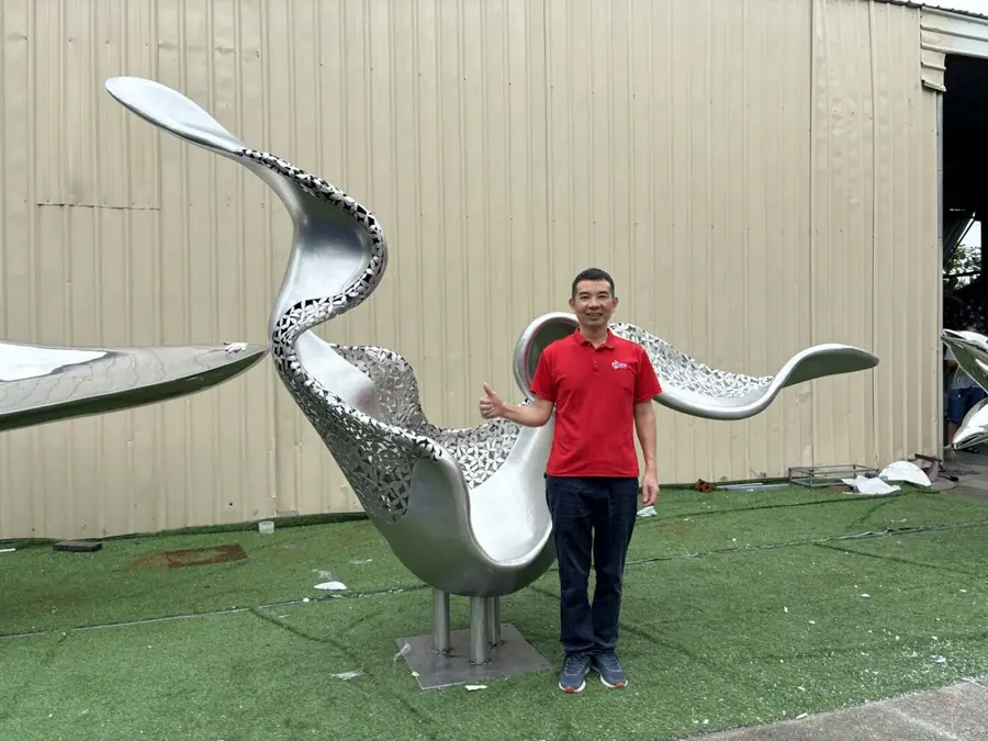 Outdoor Large Ribbon Sculpture
