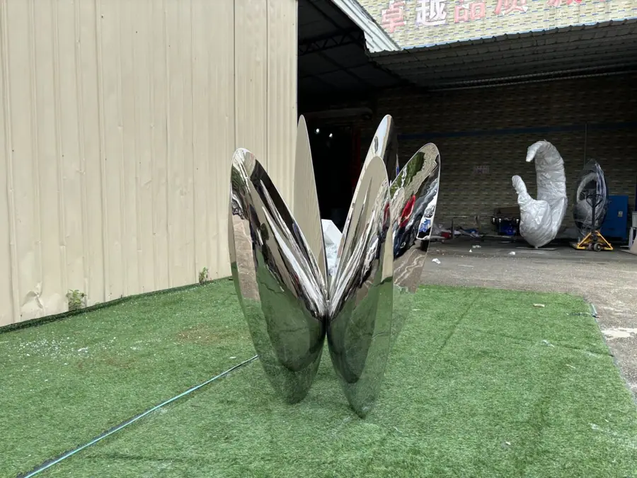 stainless steel shell sculpture