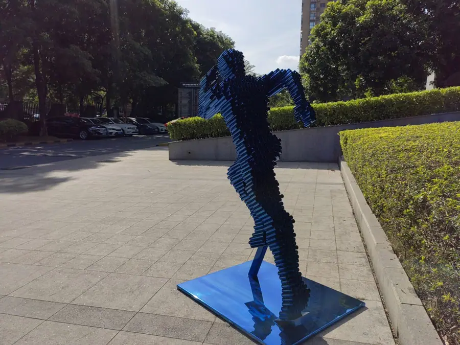 Blue Movement Sculpture (8)