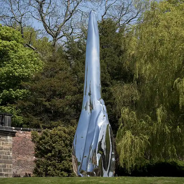 Stainless steel city sculpture: an artistic symbol of modern city