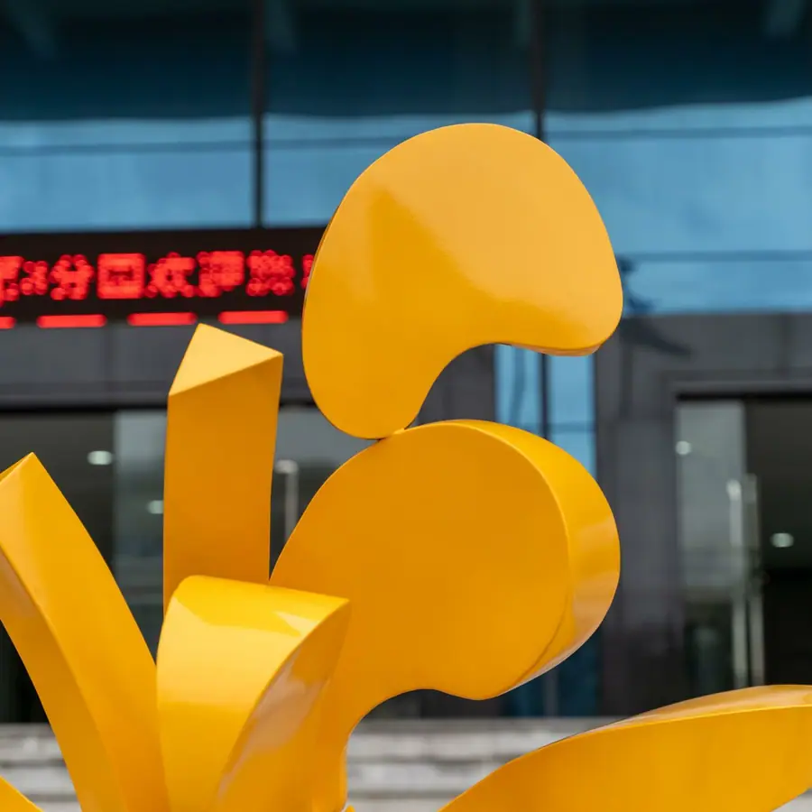 Outdoor stainless steel sculpture