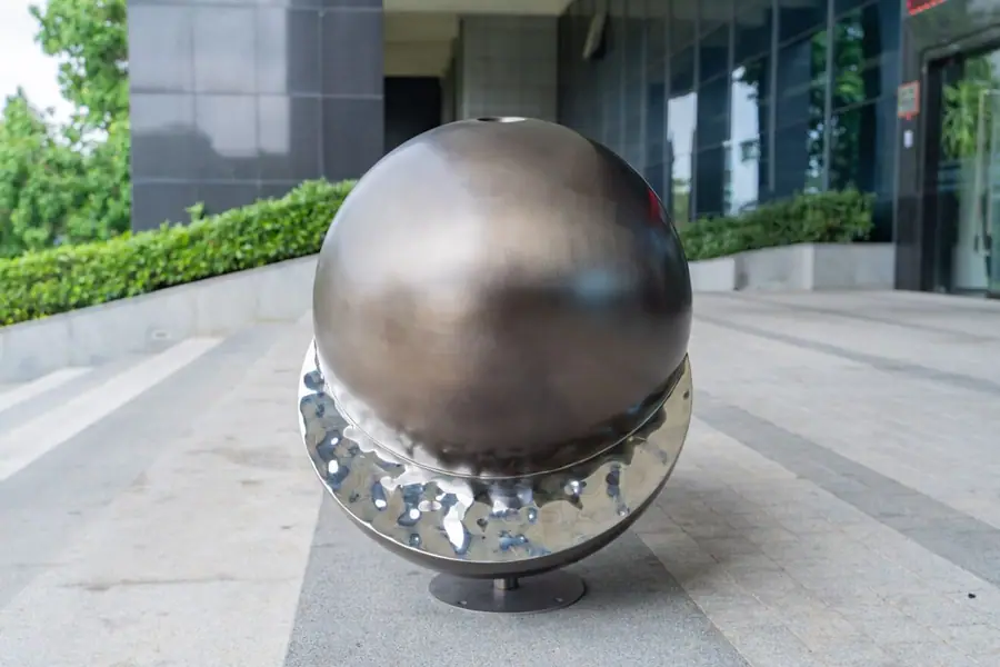 hemispherical sculpture