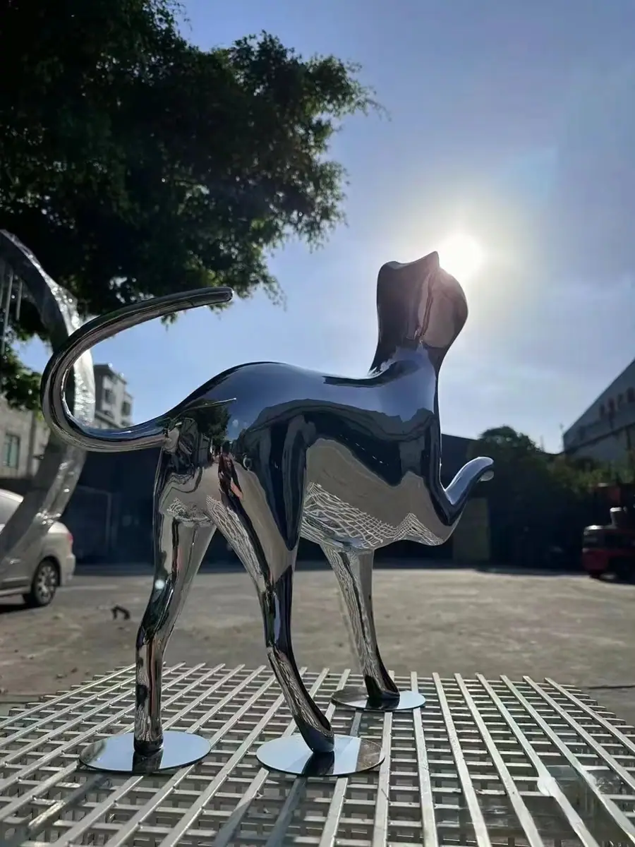 Exquisite cat sculpture series: light up your living space!