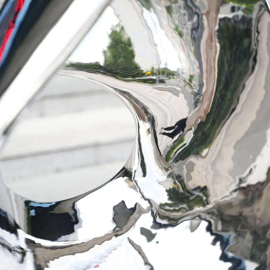 Mirror Stainless Steel Sculpture