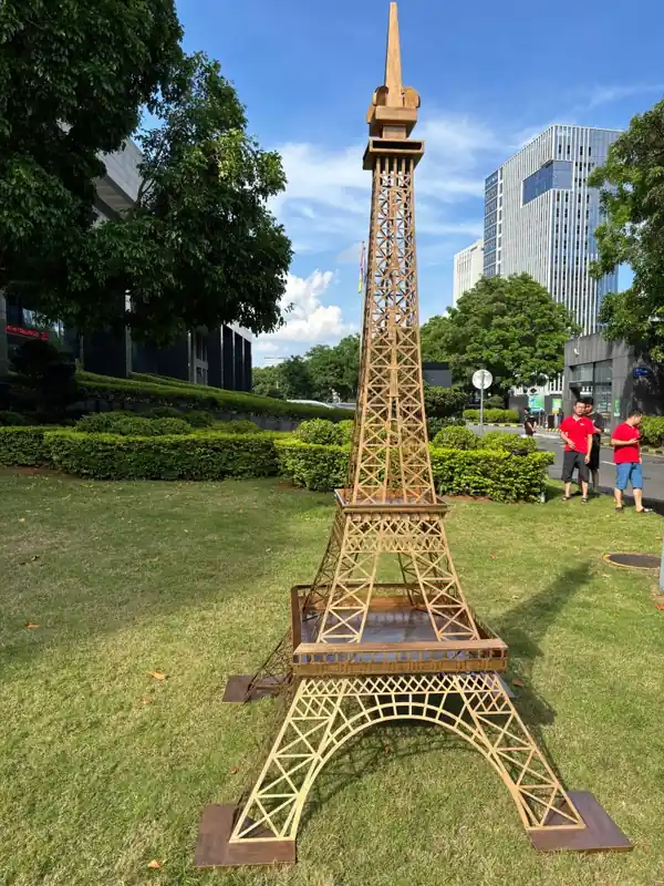 Eiffel Tower Sculpture
