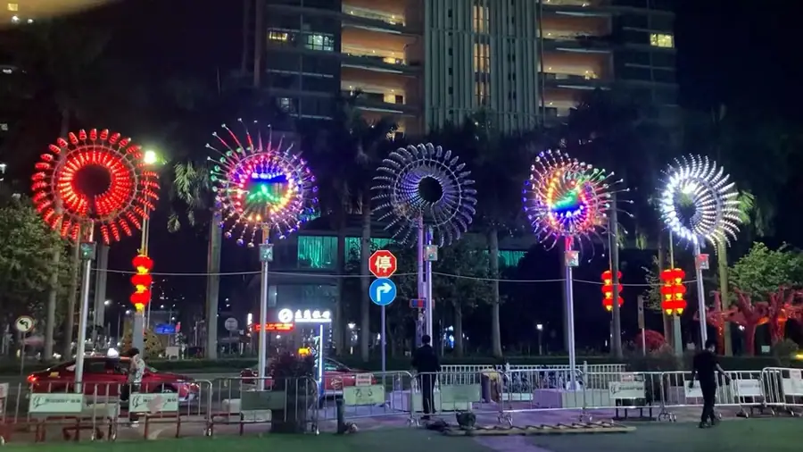 Wind-driven sculpture