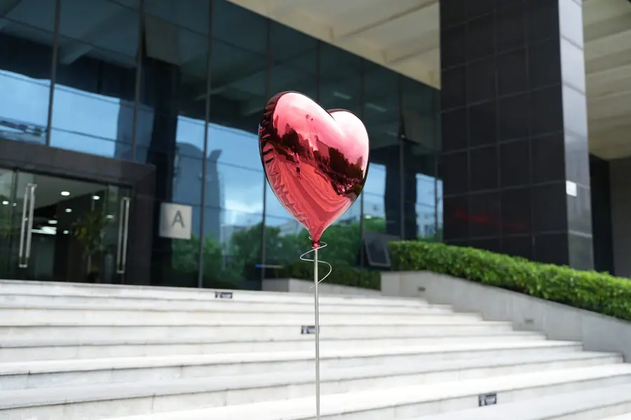 Stainless steel public art. Original products, high-end customization. Exquisite quality and meticulous service. Your dream, our creation.