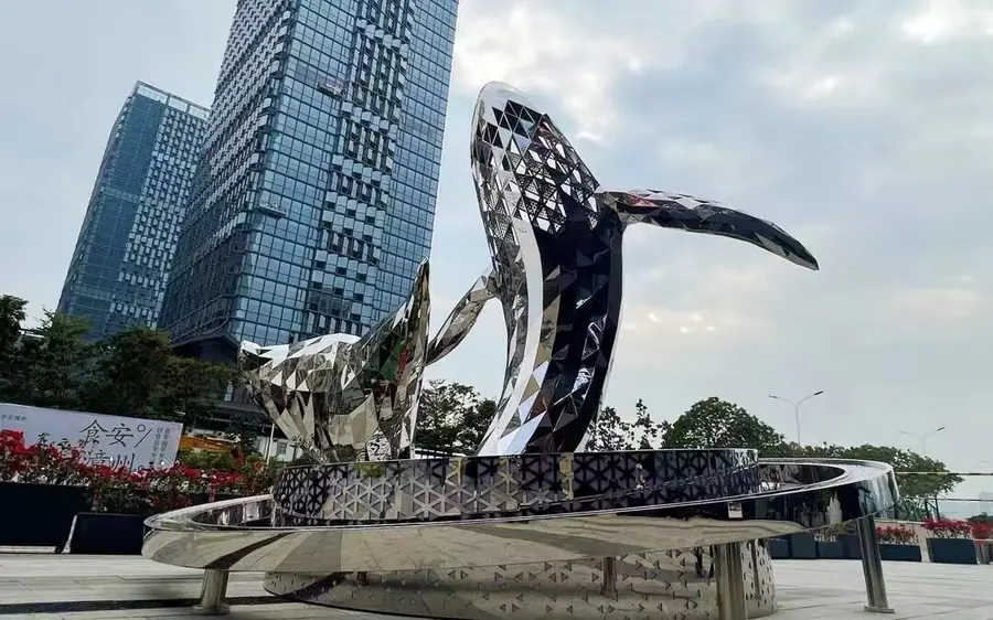 Stainless steel sculpture market and commercial applications: unique art business opportunities