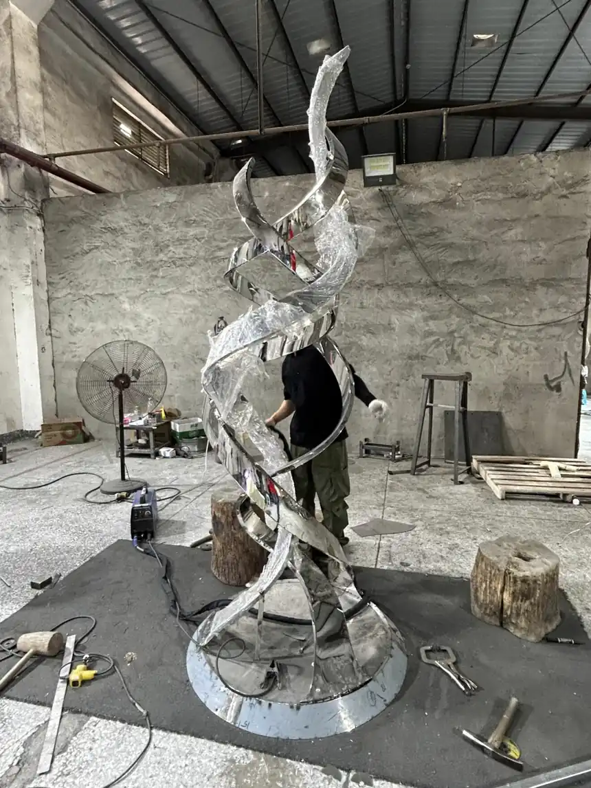 Abstract Ribbon sculpture