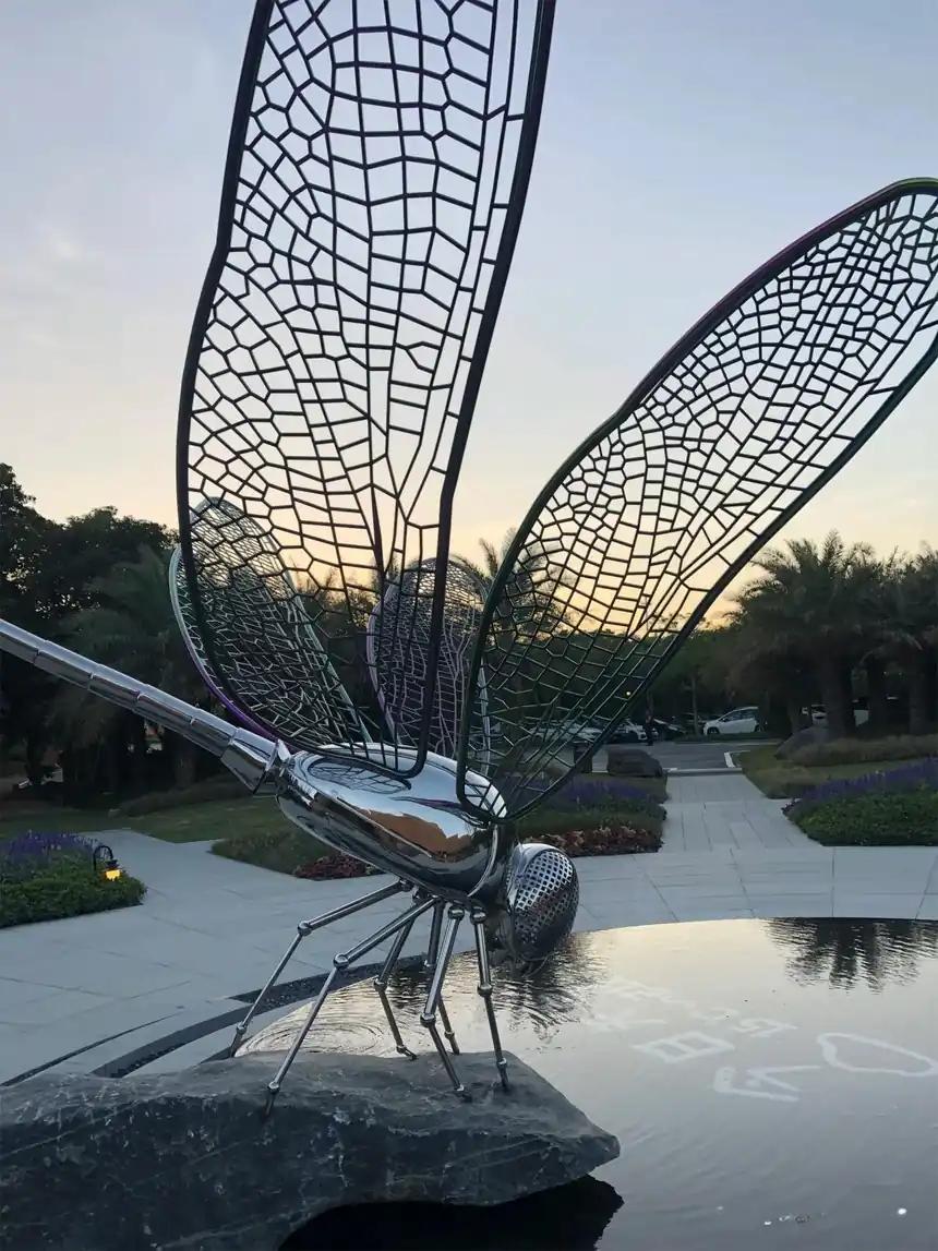 Dragonfly Sculpture