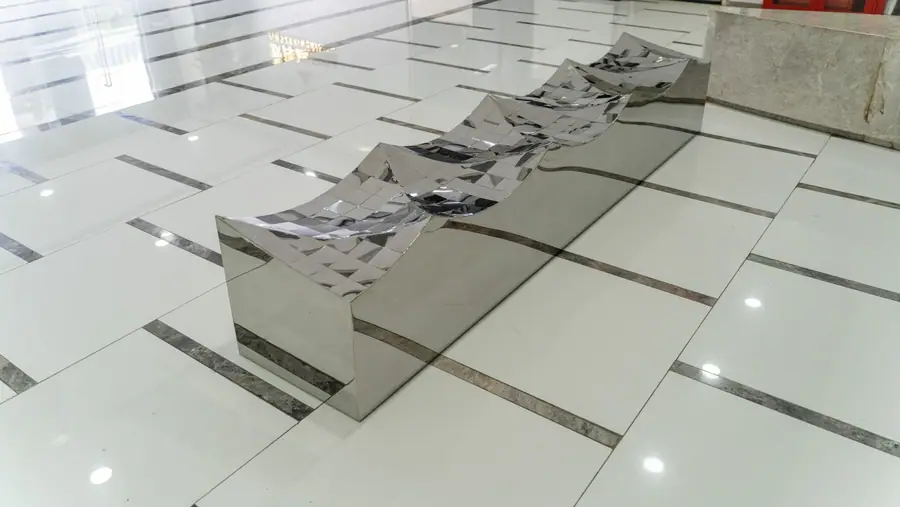 Sculpting time, forging the seat of art – Stainless steel corrugated stool sculpture case in Shenzhen Liuhe City Commercial Center