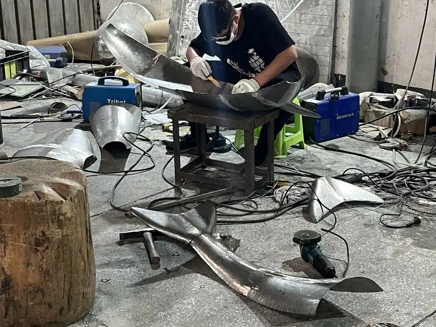 Are you also worried about not being able to find a sculpture factory with good quality and service?