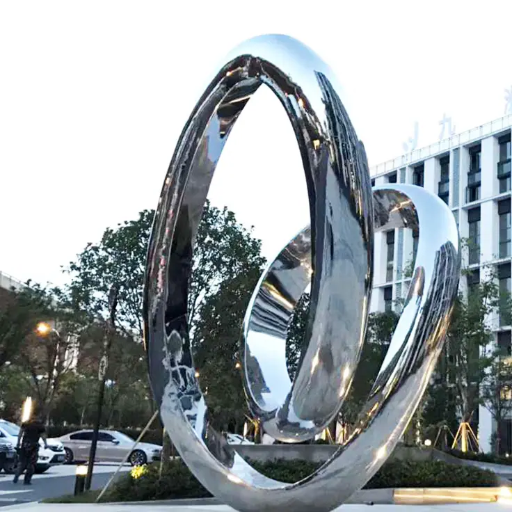 Use creativity to shape the future – customized sculptures, we do it differently!