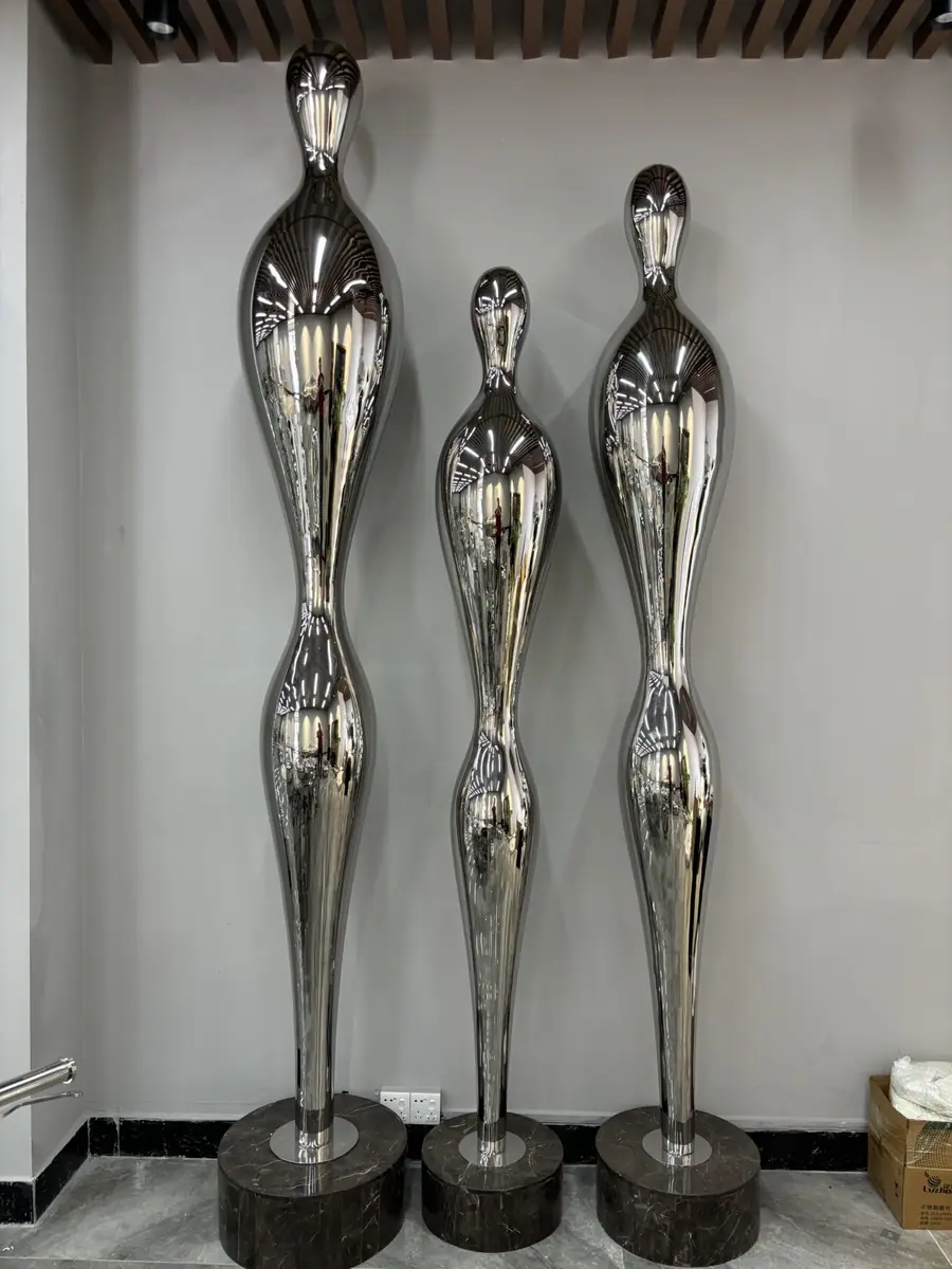 The Integration of Stainless Steel Sculptures and Hotel Space Art