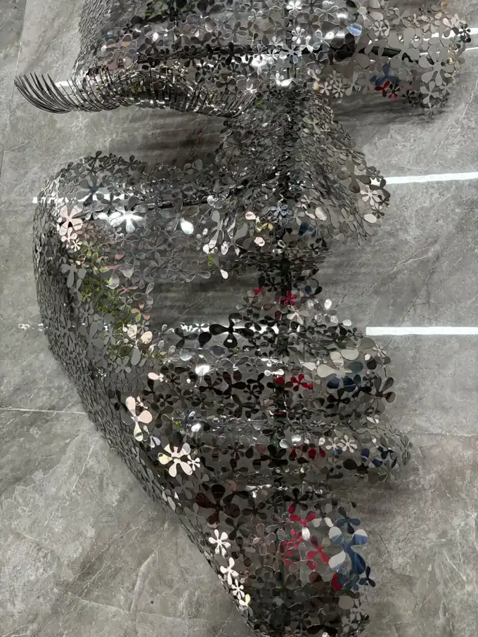 Abstract Sculpture Artwork