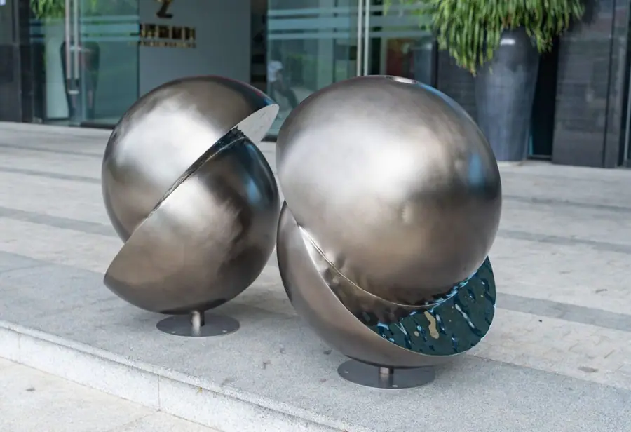 sphere sculpture
