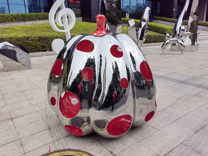 pumpkin sculpture