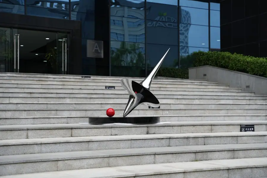 stainless steel Balance Sculpture (3)