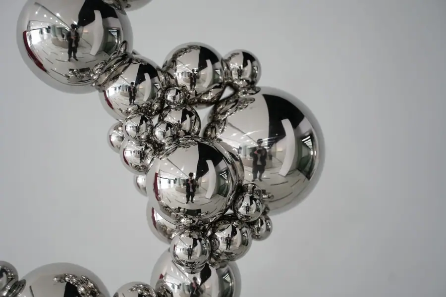 Small ball combination sculpture