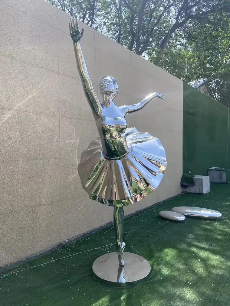 304 Stainless Steel Dancing Girl Sculpture