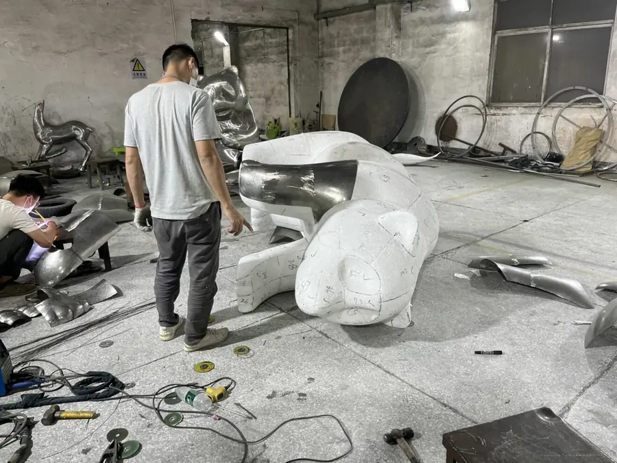 Chinese panda sculpture