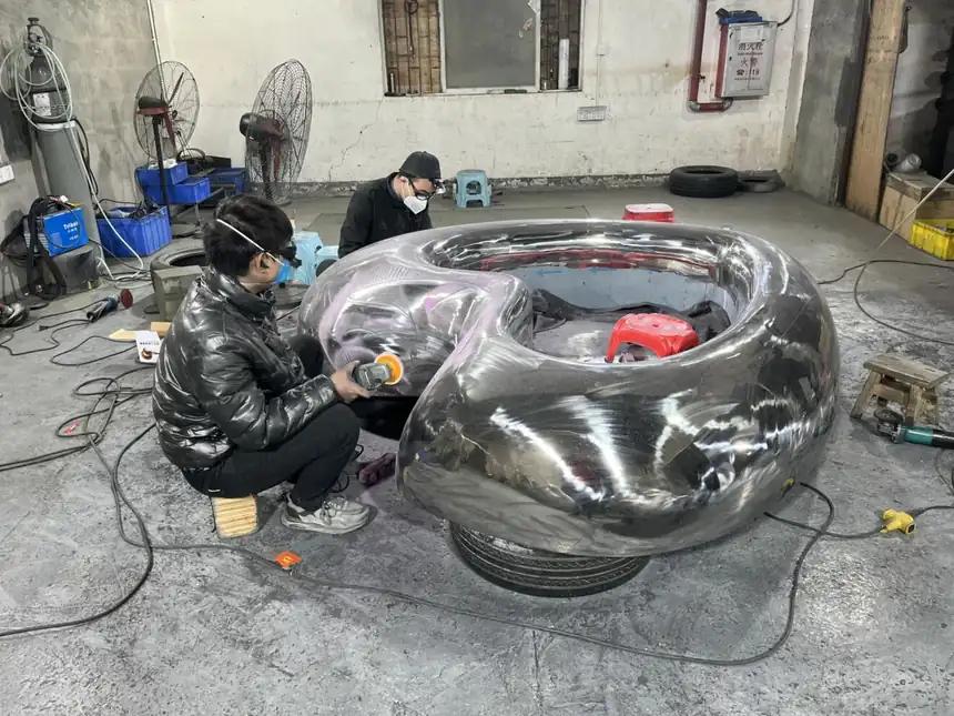 Heart-shaped sculpture
