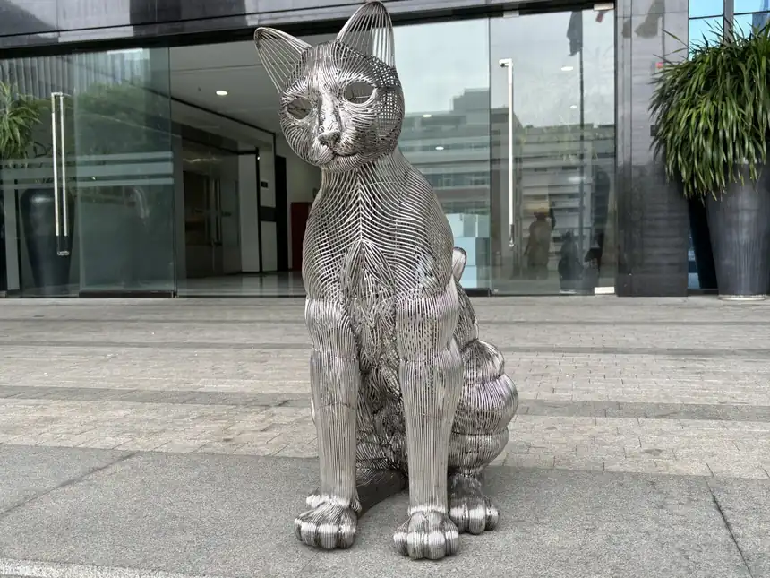 Metal Cat Sculpture